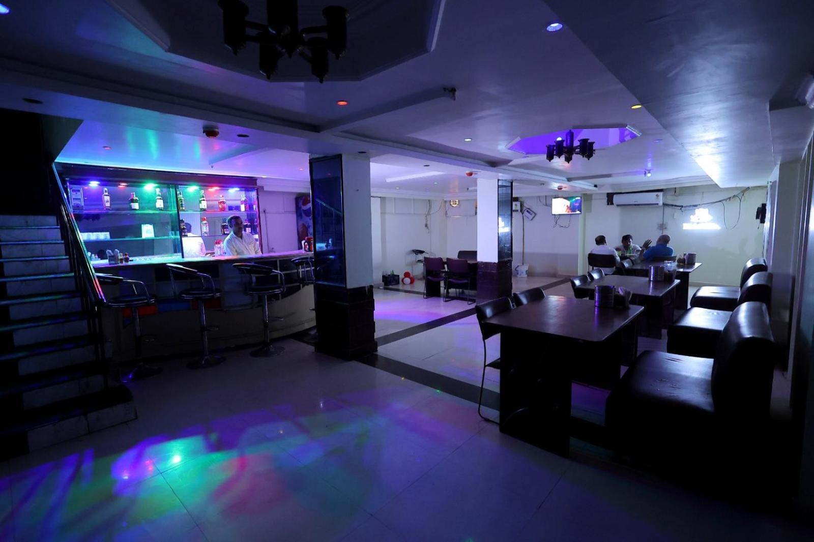 Hotel Paradise Kanpur Exterior foto